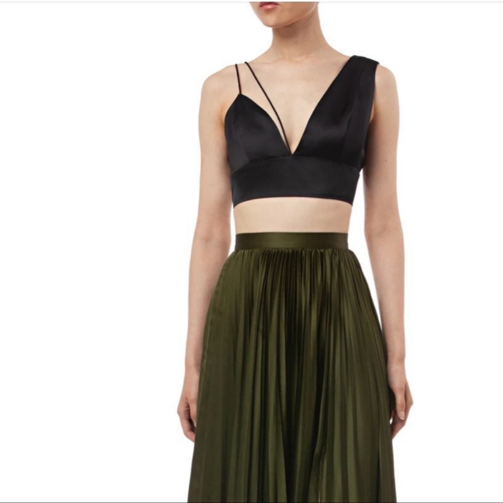 NEW Amur Carmen Top